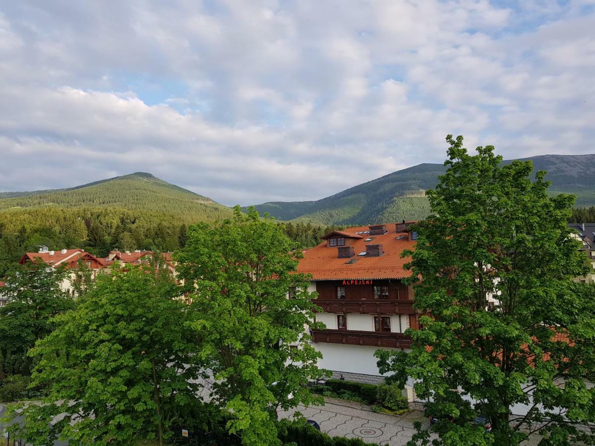 Apartament Z Widokiem Karpacz Esterno foto